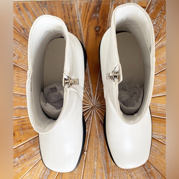 NWT JustFab White Faux Leather Platform Booties in Size 10 - Picture 3 of 14